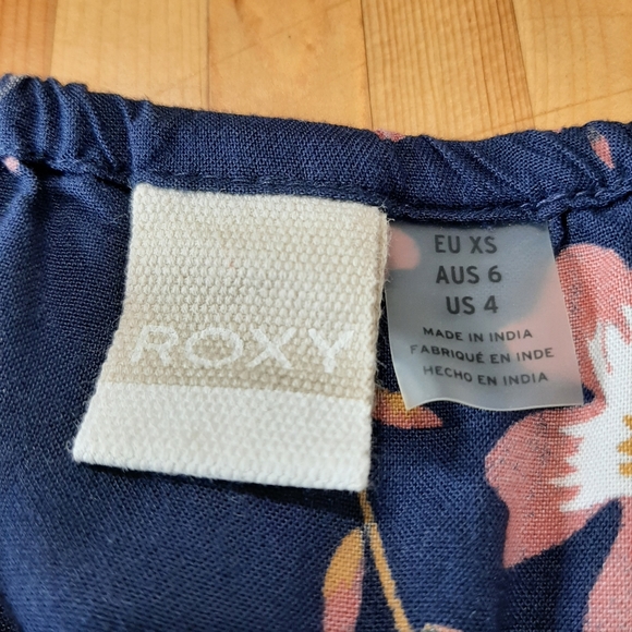 Roxy Peasant Blouse Top Blue Floral - Picture 6 of 9